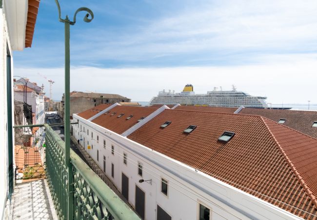Apartamento em Lisboa - Confortável Apartamento em Alfama com Vista para o Rio - TTL126 Apartamento em Lisboa - Confortável Apartamento em Alfama com Vista para o Rio - TTL126