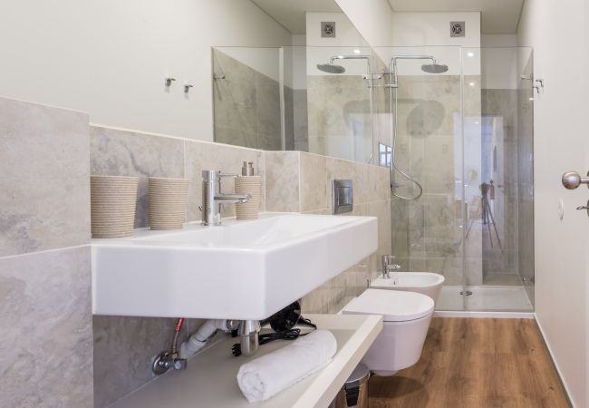 Apartamento em Lisboa - Apartamento Moderno no Coração de Lisboa - TTL325 Apartamento em Lisboa - Apartamento Moderno no Coração de Lisboa - TTL325