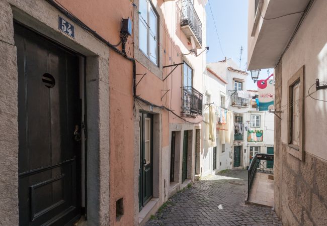 Studio in Lisboa - Studio in Alfama with river view - TTL99 Studio in Lisboa - Studio in Alfama with river view - TTL99