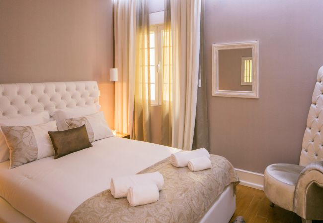 Apartment in Lisboa - Refuge with Terrace in the Center of Lisbon - TTL300 Apartment in Lisboa - Refuge with Terrace in the Center of Lisbon - TTL300