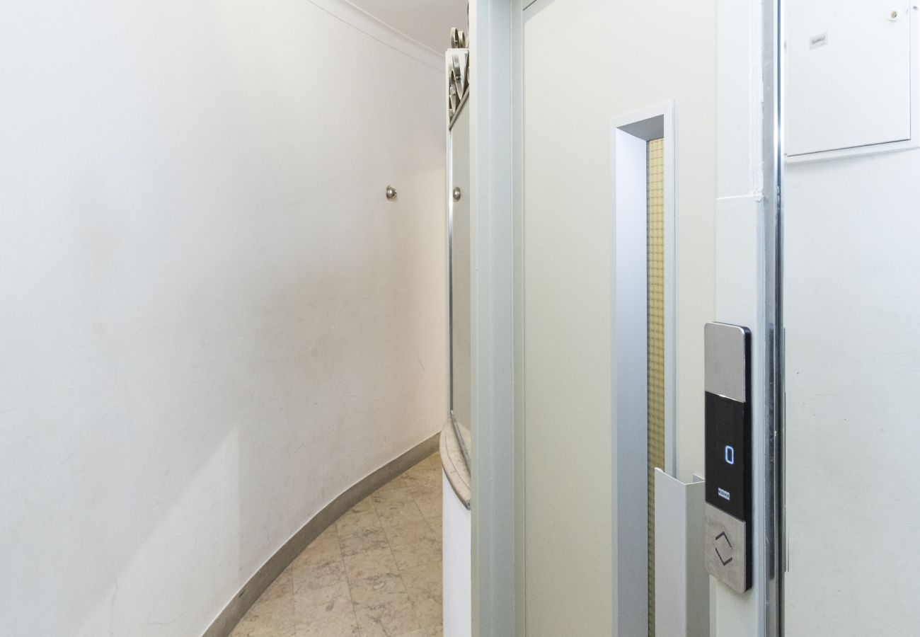 Apartamento en Lisboa ciudad - Apartamento Central en Lisboa Cerca de Príncipe Real y Avenida da Liberdade – TTL308