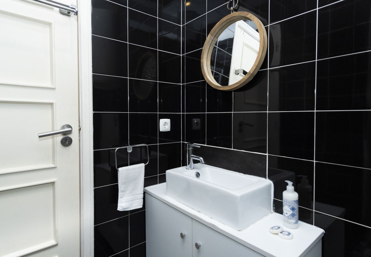 Apartamento en Lisboa ciudad - Apartamento Central en Lisboa Cerca de Príncipe Real y Avenida da Liberdade – TTL308